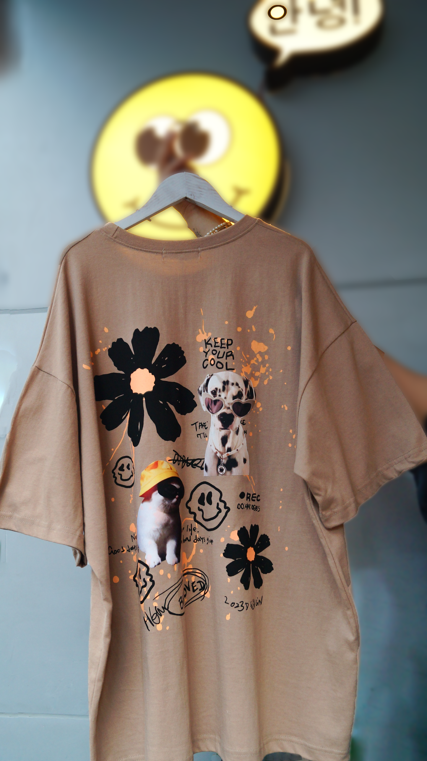 Playera HOW BELOVED
