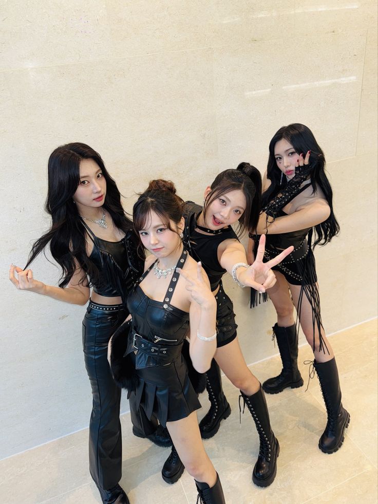 [PRE-ORDER] EVERGLOW